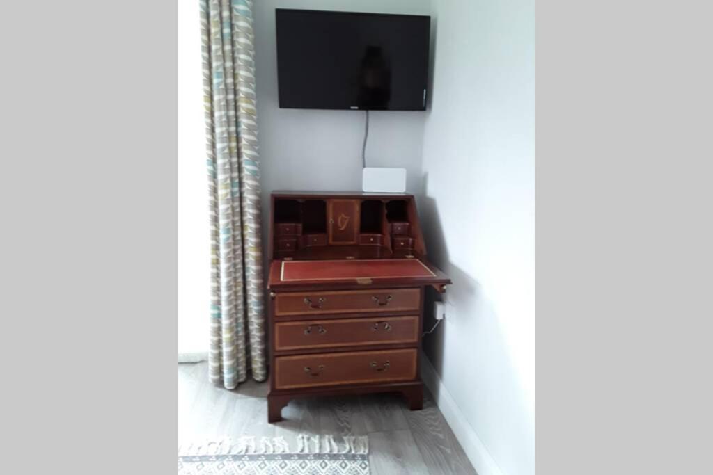 Mews With Garden Views Apartment Carlow Bagian luar foto